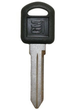 Load image into Gallery viewer, OEM Late Style Non-VATS Key Blank For 1995-1999 Chevy and GMC Trucks