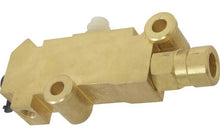 Load image into Gallery viewer, OER Disc/Drum Brake Proportioning Valve 1967-1977 Firebird Camaro 1968-1977 Nova