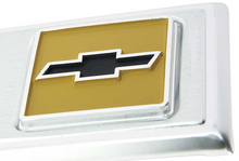 Load image into Gallery viewer, OER 3 Piece Aluminum Cab Molding Set For 1981-1986 Chevy Pickup Trucks