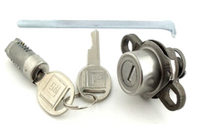 Load image into Gallery viewer, Glovebox and Trunk Lock Set With Late Keys For 1969 Pontiac Firebird Models