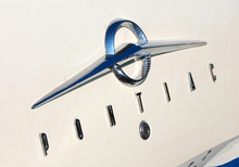 Load image into Gallery viewer, Diecast Hood and Trunk Letter Set For 1955 Pontiac Models Made in the USA
