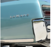 Load image into Gallery viewer, OER Chrome Quarter Panel or Front Fender Emblem For 1967-1969 Pontiac LeMans