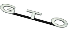 Load image into Gallery viewer, OER Zinc Diecast Grille Nameplate Emblem For 1972 Pontiac GTO Models