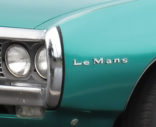 Load image into Gallery viewer, OER Chrome Quarter Panel or Front Fender Emblem Set For 1967-1969 Pontiac LeMans