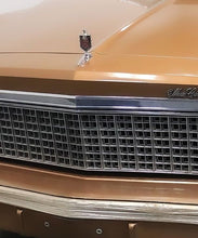 Load image into Gallery viewer, OER Corinthian Helmet Crest Logo Hood Emblem For 1978-1980 Chevy Monte Carlo