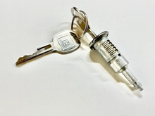 Load image into Gallery viewer, Liftgate Lock Set For 1969-1972 Chevy Blazer and GMC Jimmy Models
