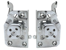 Load image into Gallery viewer, OER Right and Left Hand Door Latch Set 1967-1972 Chevy and GMC Pickup Trucks
