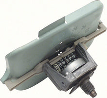 Load image into Gallery viewer, OER 6492545 1968 Chevy Chevelle 120MPH Speedometer w/o Warning Light