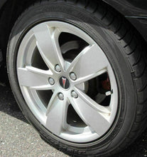 Load image into Gallery viewer, Reproduction Wheel Center Cap & Silver Lugnut Cover Set 2004-2006 Pontiac GTO
