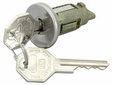 Load image into Gallery viewer, Ignition Lock Cylinder/Key Set 1966 GTO Lemans Tempest Chevelle Cutlass 442