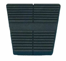 Load image into Gallery viewer, OER RIbbed Design Clutch Pedal Pad 1982-1992 Firebird/Trans AM and Camaro