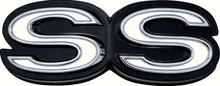 Load image into Gallery viewer, OER Zinc Diecast SS Front Grille Emblem For 1970 Chevelle and EL Camino