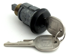 Load image into Gallery viewer, Trunk Lock Set With Keys For 1986-1992 Chevy Camaro Z28 SS RS Models