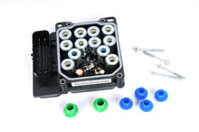 Load image into Gallery viewer, GM NOS 92149095 Genuine GM Brake/Traction Control Module 2005-2006 Pontiac GTO '92149095 product image 1