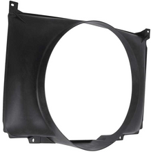 Load image into Gallery viewer, OER Small Block With A/C Fan Shroud 1967-1972 Chevy Truck Blazer Suburban Jimmy