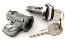 Load image into Gallery viewer, Glovebox Lock Set With Late Style Keys 1968-1976 Impala Bel Air Biscayne Caprice