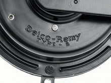 Load image into Gallery viewer, OER 35191 1963 Chevrolet Impala Bel Air Biscayne Reproduction Horn Set