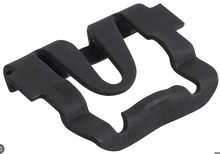 Load image into Gallery viewer, OER Back Glass Molding Clip Kit For 1970-1975 Impala Bel Air and Biscayne