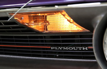 Load image into Gallery viewer, OER Park Lamp Assembly Set For 1970 Plymouth Cuda and Barracuda
