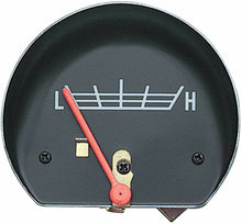 Load image into Gallery viewer, OER Reproduction Oil Pressure Gauge 1967-1972 Chevy and GMC Pickup Truck
