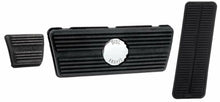 Load image into Gallery viewer, OER Complete Pedal Pad Kit 1967-68 Camaro/Firebird 1968-77 Chevelle/Malibu
