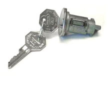 Load image into Gallery viewer, 5 Prong Ignition Switch Assembly 1967 Firebird Camaro 1966-1967 Nova Cutlass 442
