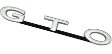 Load image into Gallery viewer, OER Zinc Diecast Grille Nameplate Emblem For 1972 Pontiac GTO Models
