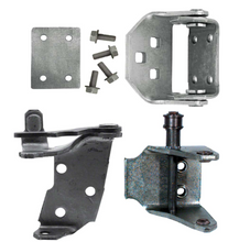 Load image into Gallery viewer, OER Right Hand Door Hinge Set 1982-1992 Firebird/Trans AM and Camaro

