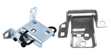 Load image into Gallery viewer, OER Right Hand Upper/Lower Door Hinge Set 1973-1991 Chevy/GMC Truck Suburban
