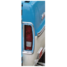 Load image into Gallery viewer, United Pacific LED Tail Light Set For 1966-1977 Bronco and 1964-1972 Ford Trucks
