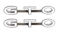 Load image into Gallery viewer, OER Zinc Diecast Chrome Front Fender Emblem Set For 1969 Pontiac GTO Models
