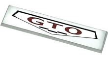 Load image into Gallery viewer, OER Reproduction Zinc Diecast Door Panel Emblem For 1969-1970 Pontiac GTO
