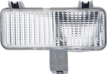 Load image into Gallery viewer, OER Reproduction Left Hand Park Lamp Assembly For 1981-1982 Chevy and GMC Trucks
