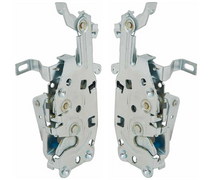 Load image into Gallery viewer, OER Door Latch Set For 1970-1981 Pontiac Firebird and Chevy Camaro
